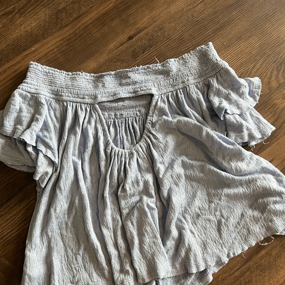 Free people light blue tattered off the shoulder blouse - Picture 5 of 5